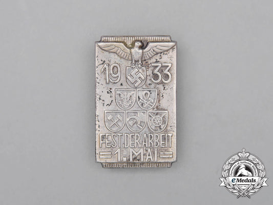a1933_national_day_of_labour(_may1_st,1933)_badge_i_418_1