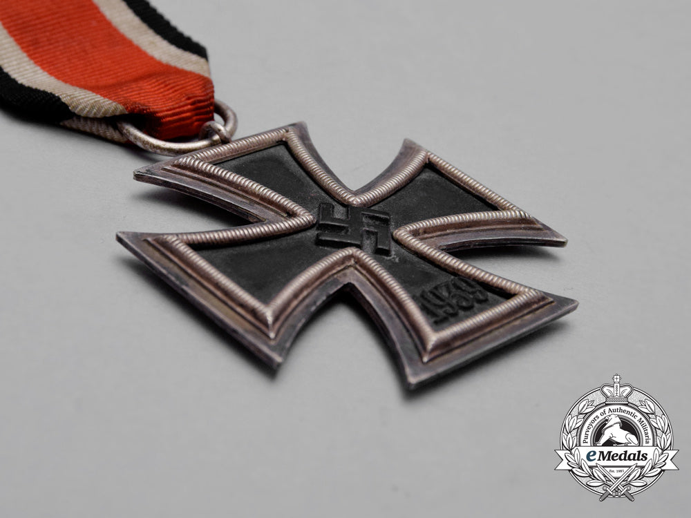 an_iron_cross1939_second_class_by_klein&_quenzer_of_lüdenscheid_with_ribbon_bar_i_578_1