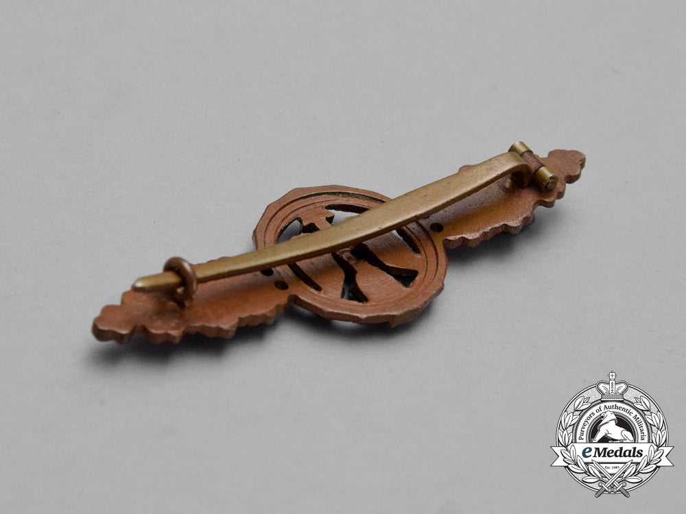 a_mint_short_range_day_fighter_clasp:_bronze_grade_i_652_1