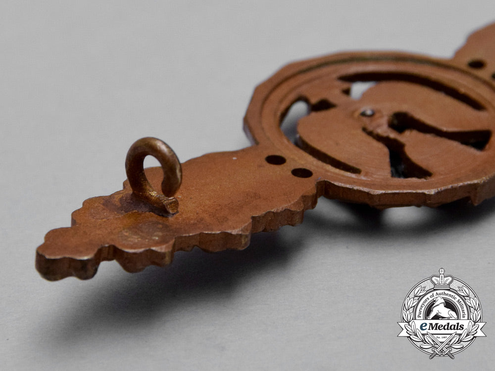 a_mint_short_range_day_fighter_clasp:_bronze_grade_i_653_1