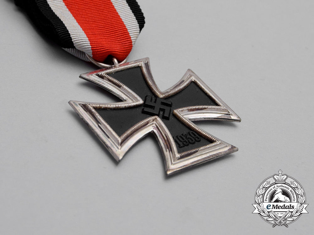 a_mint_and_unissued_iron_cross1939_second_class_i_660_1