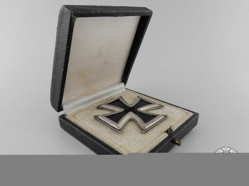 an_iron_cross_first_class1939_for_storming_the_heights_of_krjubowo_on_november26,1942_i_684