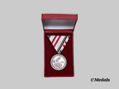 austria,_republic._a1976_silver_olympic_medal_of_merit,_cased_e_medals__e_u24805_3