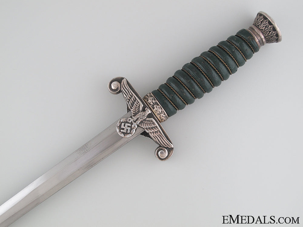 land_custom_official_dagger_by_wkc_img_0182