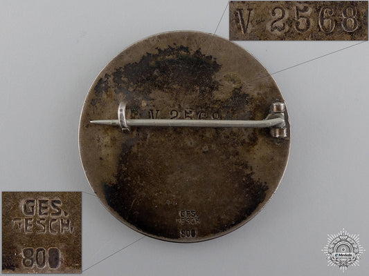 a_second_war_german_nurse's_badge_img_02.jpg54a319cc4e6a0