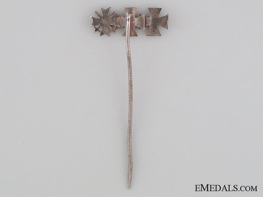 three_awards_stickpin_img_02.jpg53285975040a8