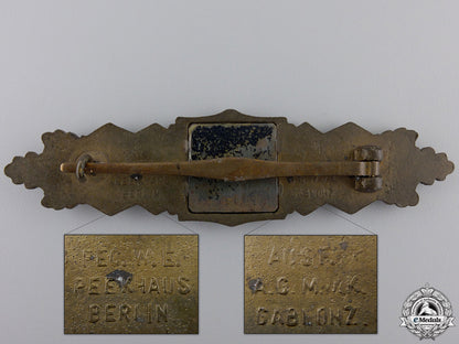 a_bronze_grade_close_combat_clasp_by_fec._w.e.peekhaus_img_02.jpg551c32e7bd3a9