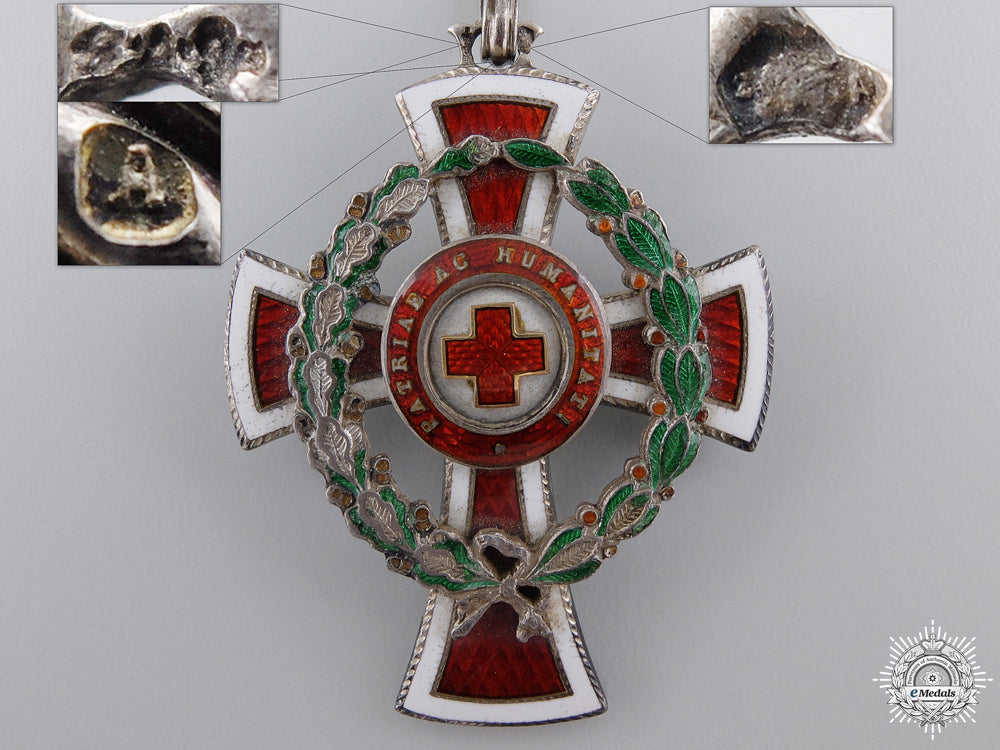 a3_rd_class_austrian_red_cross_decoration_by_scheid_img_02.jpg54cbc346406dd