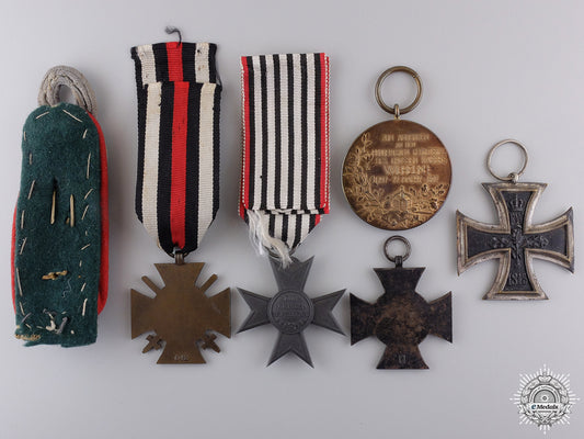 six_first_war_period_german_awards,_insignia,_and_medals_img_02.jpg548ef6805ab5d