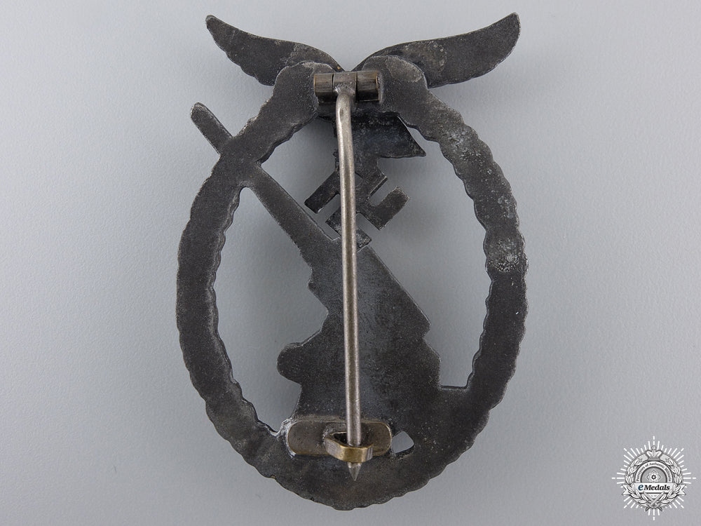 a_late_war_luftwaffe_flak_badge_img_02.jpg54f862dfbcbbd