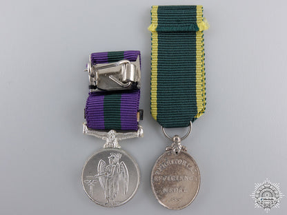 two_miniature_british_awards_img_02.jpg54eb42124f541