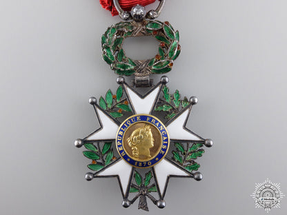 a_french_legion_d'honneur_with_gold_centre;_knight's_badge_img_02.jpg547e2f8d1d945