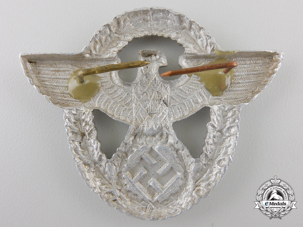 a_german_police_cap_badge_img_02_12