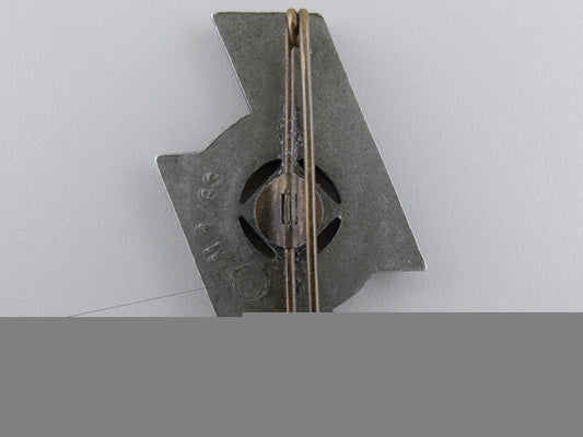 a_dj_badge_by_steinhauer&_lück_img_02.jpg5596bde637df3