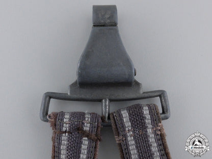 a_set_of_luftwaffe_dagger_hangers_img_02.jpg5531214db13bc