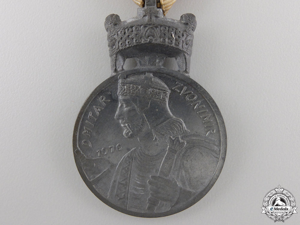 a_croatian_order_of_zvonimir's_crown_medal;_silver_grade_img_02.jpg556f1518e78ca
