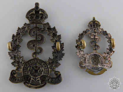 wwi2_nd_queen's_university_canadian_field_ambulance_insigniaconsign17_img_02.jpg54930c4024e4b
