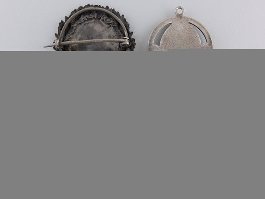 four_first_war_iron_cross_medals&_pendents_img_02.jpg55a6b030c2997