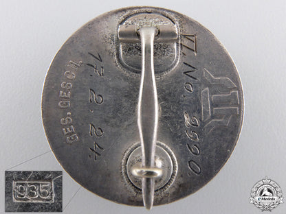 a_stahlhelm_membership_badge17.2.24_in935_silver_img_02.jpg559d4414504d3