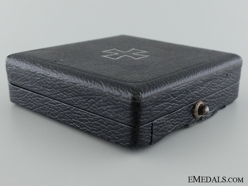 1939_first_class_iron_cross;_marked100;_cased_img_02.jpg538cbb3b554f0
