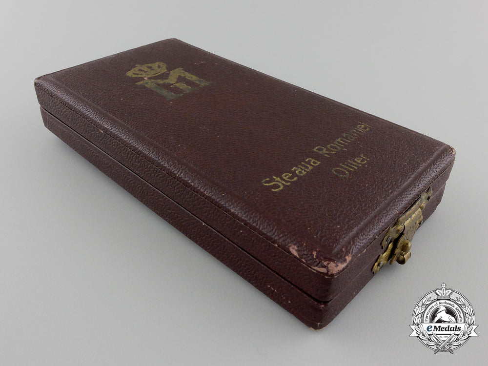an_order_of_the_romanian_star;_military_division_with_case_img_02.jpg55d1e57945cc6