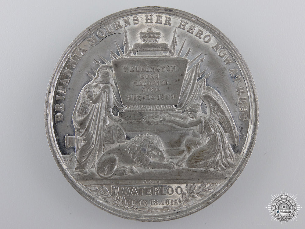 an1852_arthur_duke_of_wellington_remembrance_medal_img_02.jpg54e7673e8156b