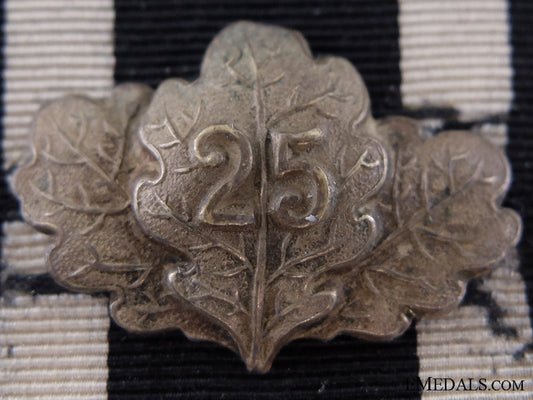 oakleaves_of_the1870_iron_cross;_combatant_img_02.jpg539f31259a6c3