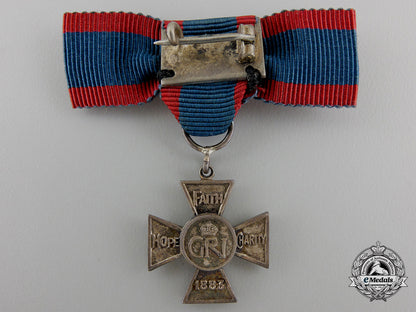 a_miniature_royal_red_cross;2_nd_class_img_02.jpg55d1fc989b381