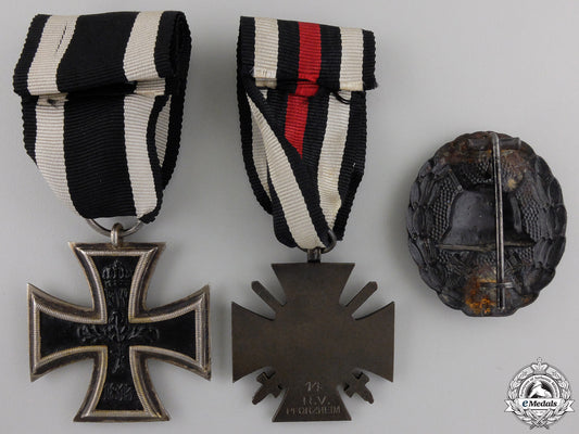 three_first_war_german_imperial_awards&_badges_img_02.jpg55687de4681c4