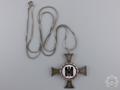 a_german_red_cross_sister's_cross;_silver_grade_with_wreath_img_02.jpg54ff19c2bd155