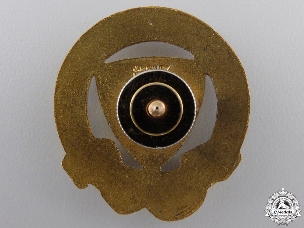 a_mcgill_canadian_officer's_training_corps_sweetheart_badge_img_02.jpg551c190c1797e
