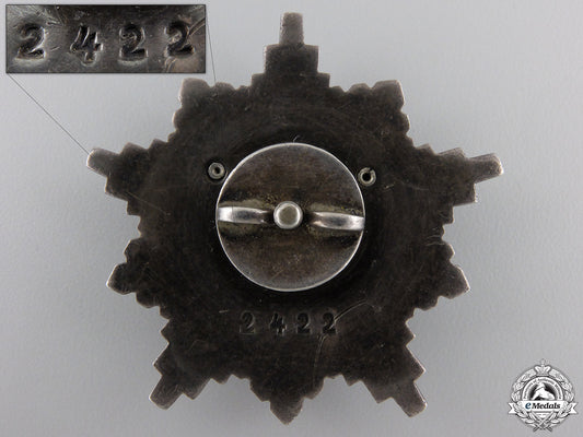 yugoslavia,_socialist_republic._a_partisan’s_decoration,_c.1946_img_02.jpg5524040026105