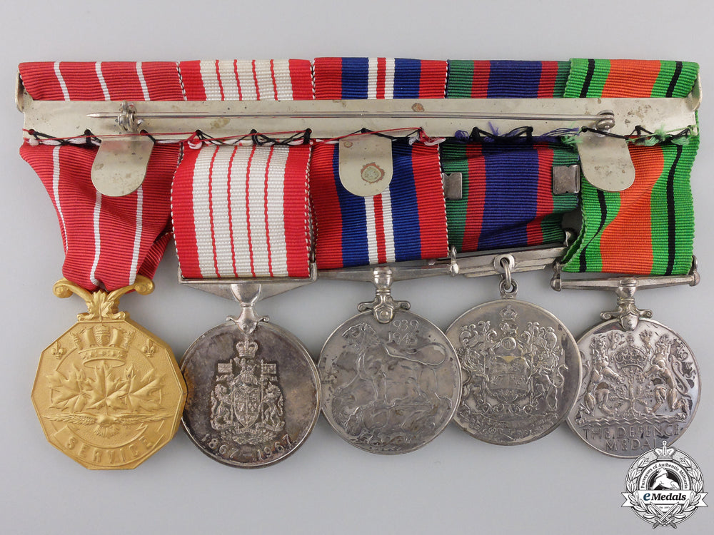 a_second_war_canadian_group_to_major_j.e._smith_img_02.jpg5548d50246cfa
