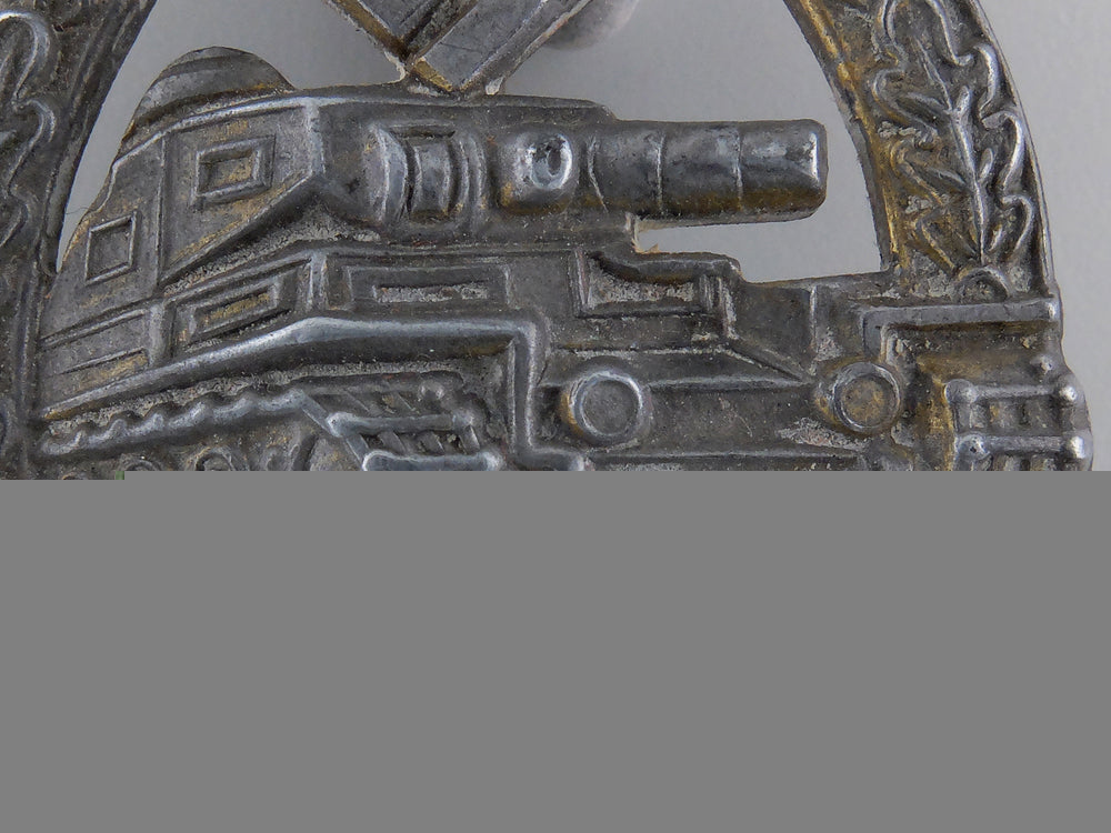 a_tank_assault_badge;_bronze_grade_img_02.jpg551955bba1af3