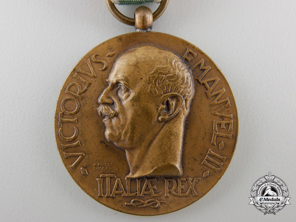 an_italian_schools_abroad_medal;_bronze_grade_img_02.jpg55cf7a5d5eeb4