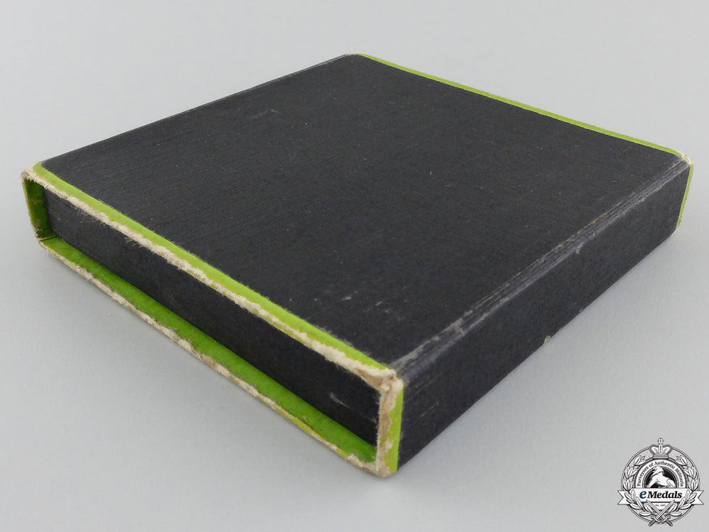 a_kraft_durch_freude_assistance_merit_medal_to_otto_krautler_with_case_img_02.jpg55a6b97dc67a3