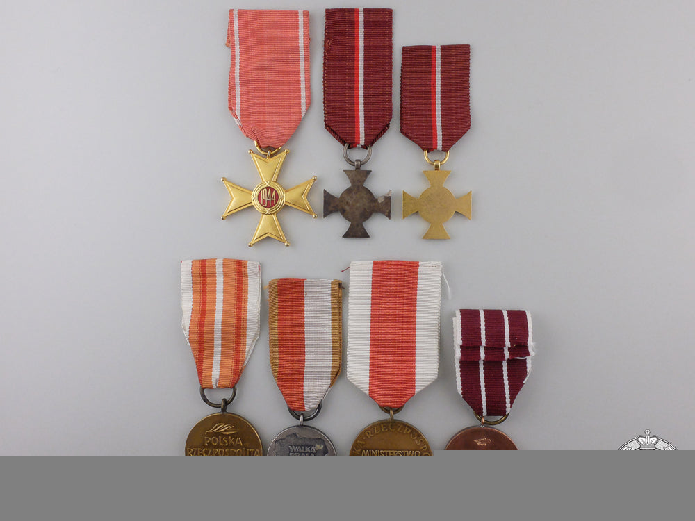 seven_polish_orders,_medals,_and_awards_img_02.jpg553e4f7950435