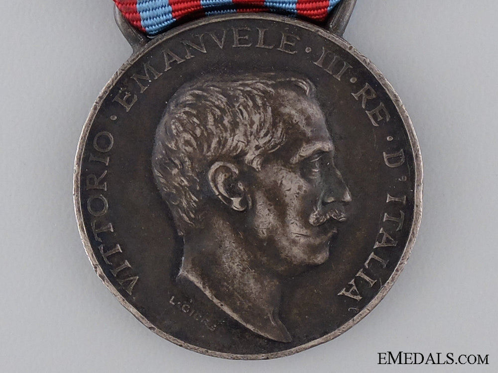 1911-12_italian_campaign_medal_for_turkey_img_02.jpg53c3e5d6e0091