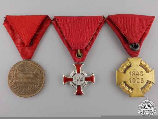 three_austrian_decorations,_medals,_and_awards_img_02.jpg55412df44ad77