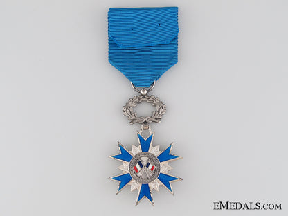 french_national_order_of_merit1963,_knight_img_02.jpg52e92df3ad6f5