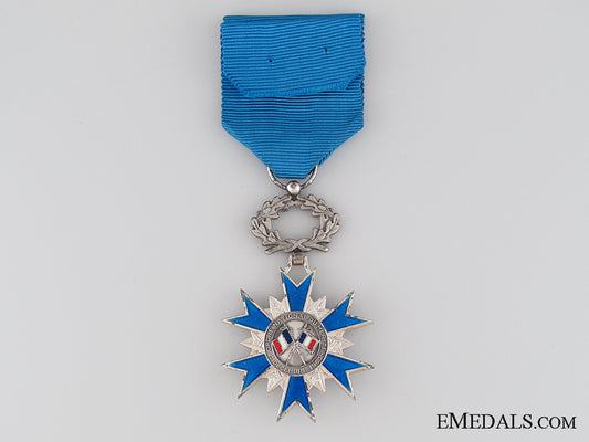 french_national_order_of_merit1963,_knight_img_02.jpg52e92df3ad6f5