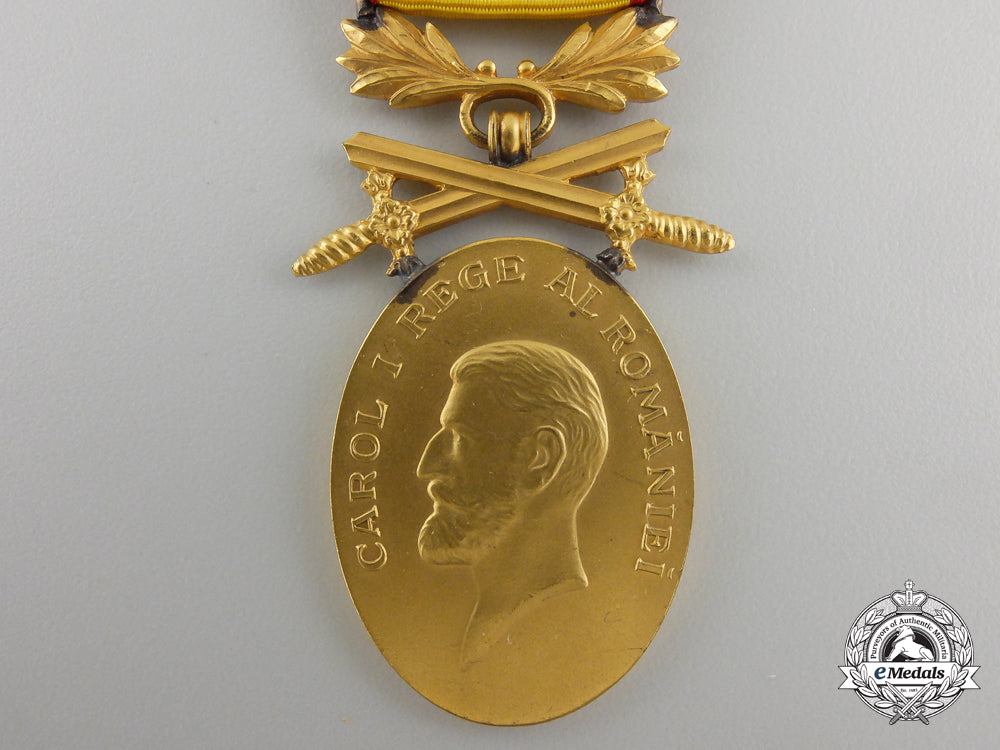 a_romanian_medal_for_manhood_and_loyalty;1_st_class_img_02.jpg55d338372dbd6