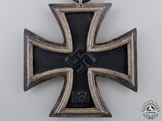 an_iron_cross2_nd_class1939_by_j.e._hammer&_söhne_img_02.jpg55b3a21c320ac