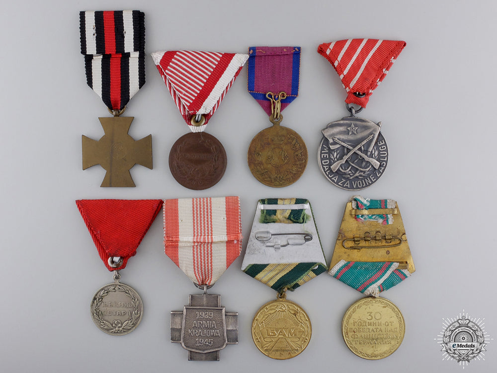 eight_european_medals&_awards_img_02.jpg54ad47c8566ac