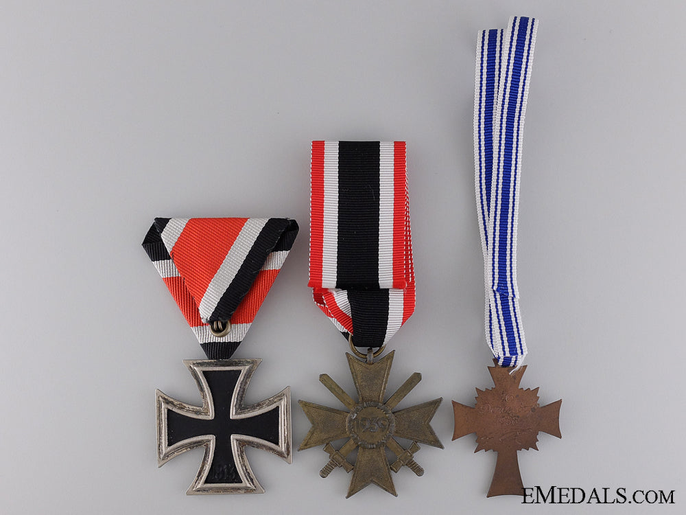 three_third_reich_awards_img_02.jpg542aaa6f72e4c