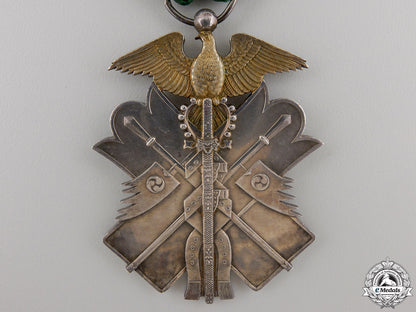 japan,_empire._an_order_of_the_golden_kite,_vii_class,_c.1935_img_02.jpg5565f7bbadad8_1