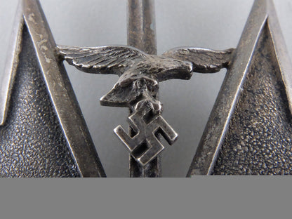 a_spanish_cross_in_silver_with_swords_by_meybauer,_berlin_img_02.jpg55b0f451f20b7