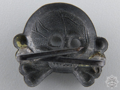 a_panzer_collar_tab_skull_img_02.jpg5504840e463dc