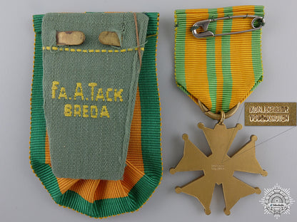 two_dutch_medals_and_awards_img_02.jpg54e8d7f8bf99b