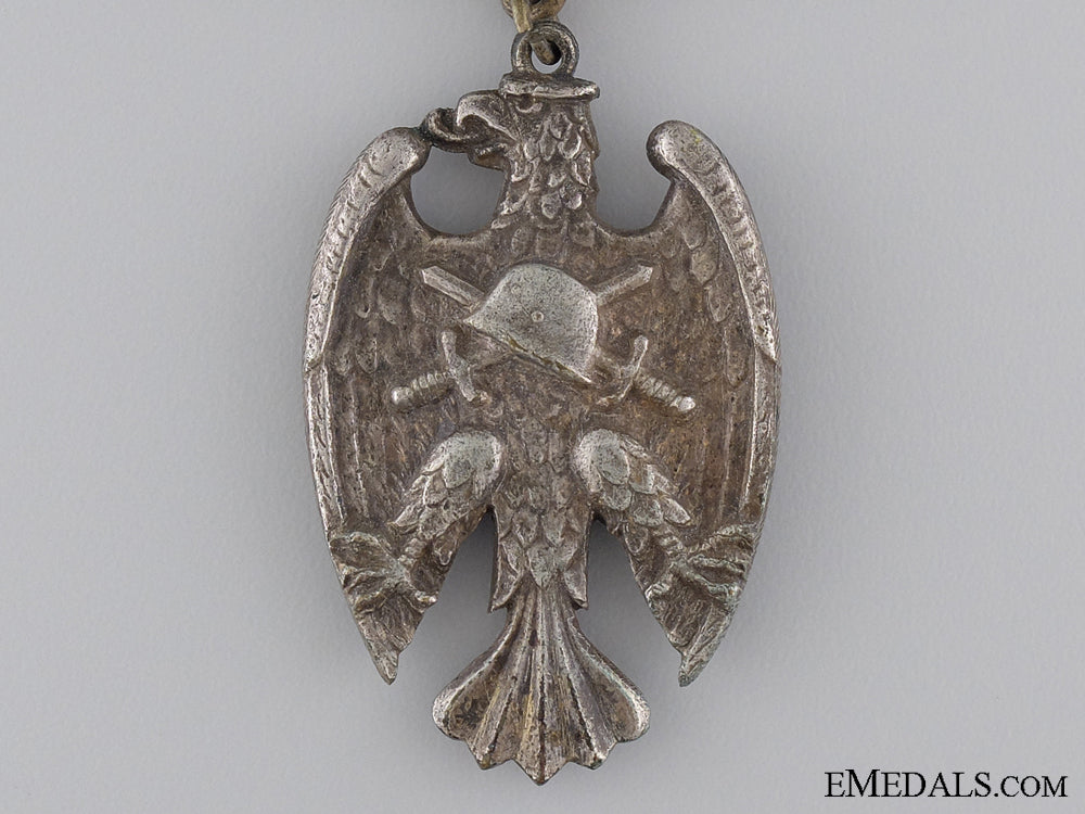 a‘_starhemberg_vogel’_heimwehr_medal_with“_july”_clasp_img_02.jpg53d684097dcec